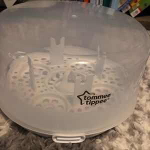Tommee Tippee Microwave steam sterilizer